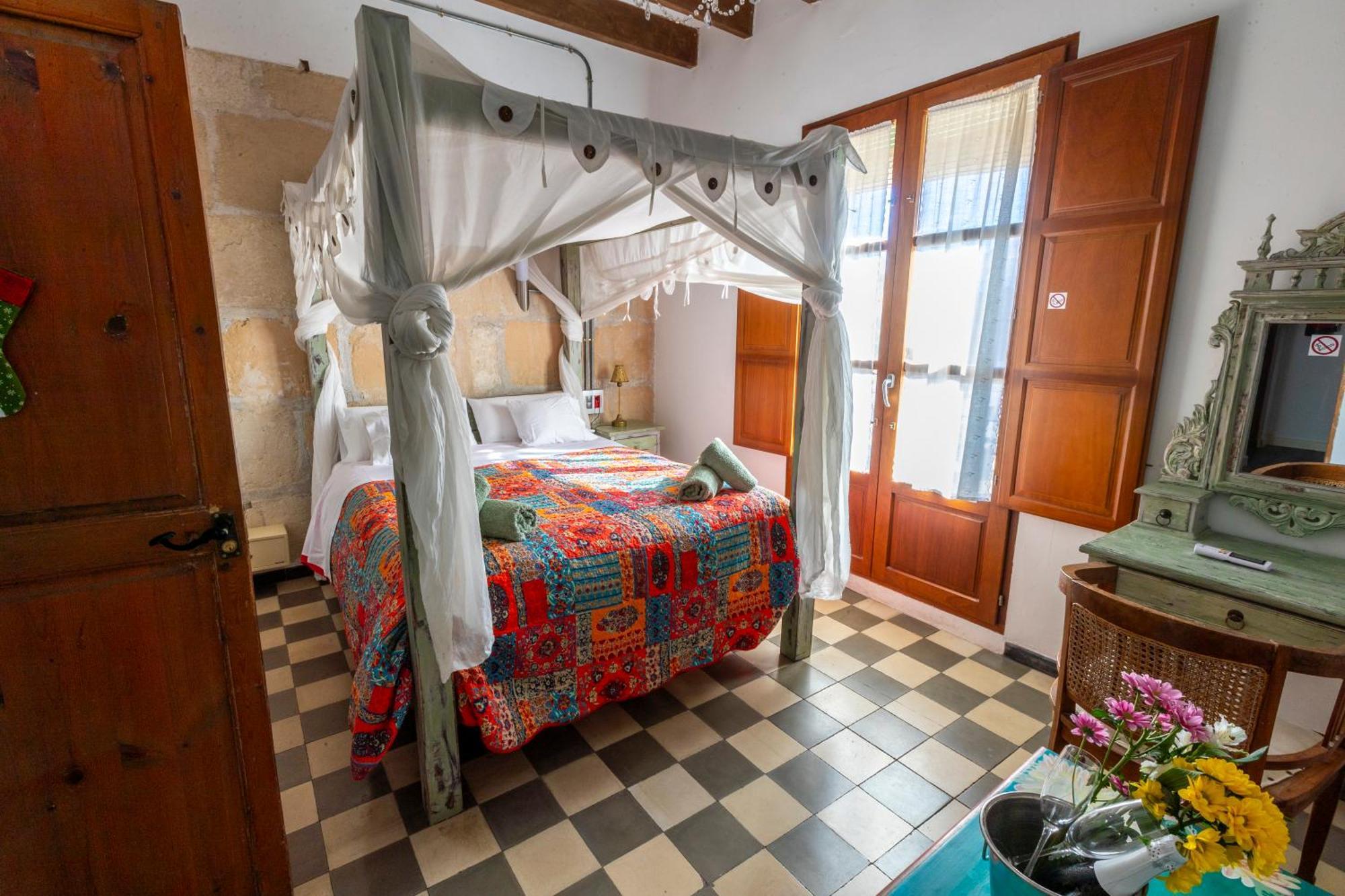 Ibiza Boutique Guest House Luaran gambar